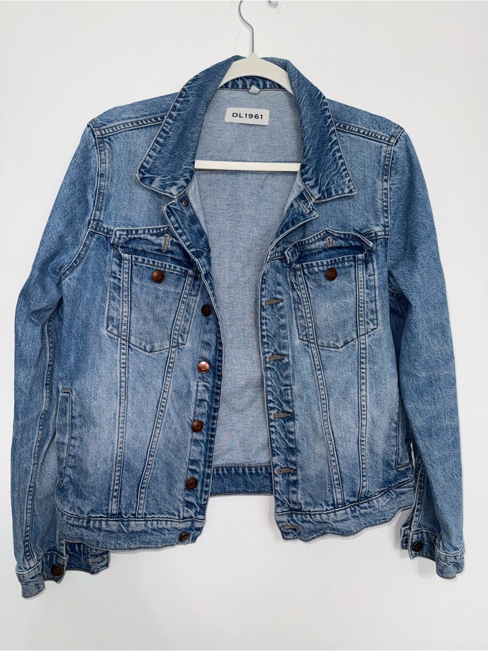 DL1961 Women's Light Wash Blue Denim Trucker Jacket